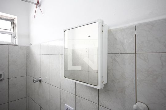 Banheiro de casa para alugar com 1 quarto, 35m² em Ipiranga, São Paulo