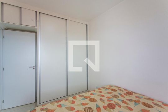 Quarto 1 de apartamento para alugar com 2 quartos, 50m² em Pampulha, Uberlândia