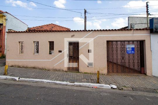 Fachada de casa para alugar com 2 quartos, 180m² em Vila Ivone, São Paulo