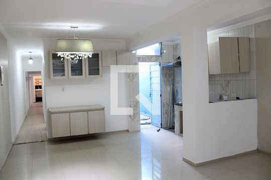 Cozinha de casa para alugar com 3 quartos, 130m² em Piraporinha, Diadema