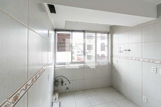 Cozinha de apartamento à venda com 2 quartos, 100m² em Centro Histórico, Porto Alegre