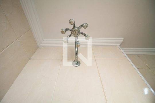 Banheiro de casa de condomínio à venda com 3 quartos, 190m² em Vila Moraes, São Paulo