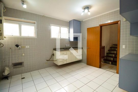 Cozinha de casa de condomínio à venda com 3 quartos, 190m² em Vila Moraes, São Paulo