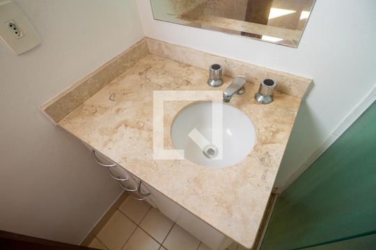 Banheiro de casa de condomínio à venda com 3 quartos, 190m² em Vila Moraes, São Paulo