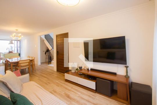 Sala de casa à venda com 2 quartos, 200m² em Cidade Monções, São Paulo