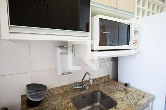 Detalhe cozinha de apartamento para alugar com 2 quartos, 50m² em Vila Nossa Senhora das Gracas, Taubaté