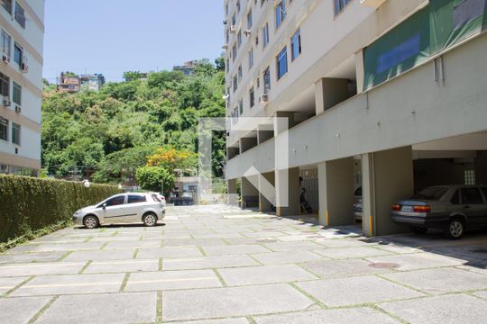 Garagem de apartamento à venda com 3 quartos, 79m² em Engenho de Dentro, Rio de Janeiro