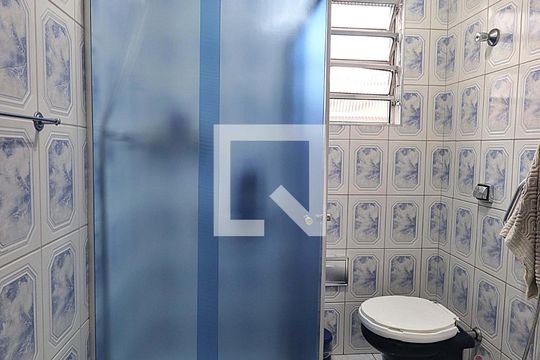 Banheiro Social de casa à venda com 2 quartos, 139m² em Vila Francisco Matarazzo, Santo André