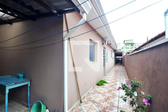 Quintal de casa à venda com 2 quartos, 139m² em Vila Francisco Matarazzo, Santo André