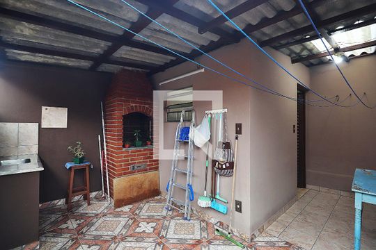 Quintal de casa à venda com 2 quartos, 139m² em Vila Francisco Matarazzo, Santo André