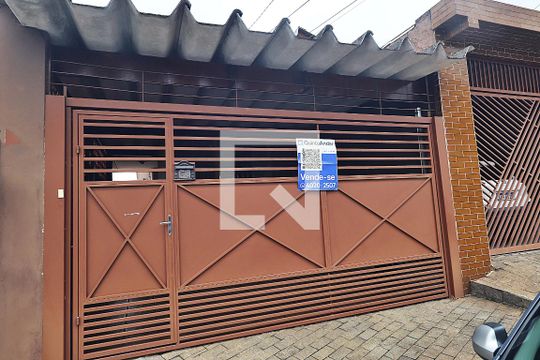 Fachada de casa à venda com 2 quartos, 139m² em Vila Francisco Matarazzo, Santo André