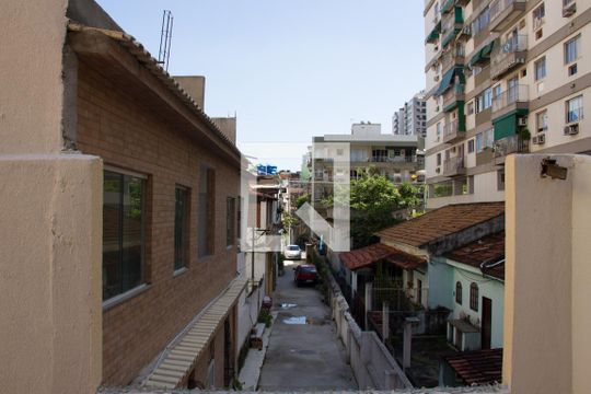 Sala / Cozinha - Janela de apartamento à venda com 2 quartos, 65m² em Cachambi, Rio de Janeiro