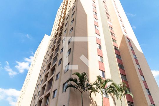 Fachada do bloco de apartamento para alugar com 3 quartos, 90m² em Gopouva, Guarulhos