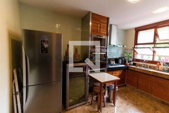 Cozinha 1 de casa à venda com 4 quartos, 635m² em Boa Viagem, Niterói