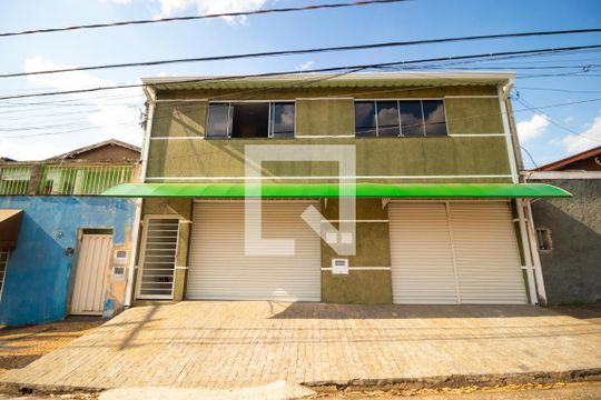 Fachada de casa à venda com 4 quartos, 205m² em Vila Georgina, Campinas