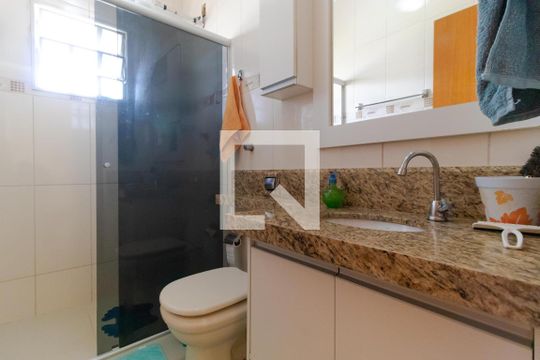Banheiro de casa à venda com 4 quartos, 205m² em Vila Georgina, Campinas