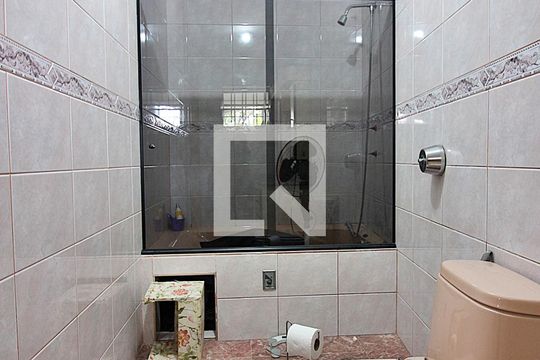 Banheiro do Quarto 1 - Suíte de casa à venda com 5 quartos, 379m² em Vila Euro, São Bernardo do Campo