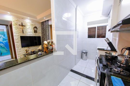 Cozinha de apartamento para alugar com 2 quartos, 49m² em Cidade Parque Alvorada, Guarulhos