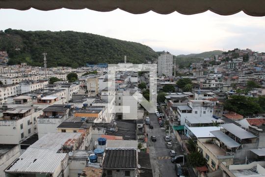 Vista do Quarto 1 de apartamento para alugar com 2 quartos, 58m² em Olaria, Rio de Janeiro