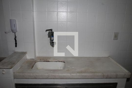Cozinha e Área de Serviço de apartamento para alugar com 2 quartos, 58m² em Olaria, Rio de Janeiro