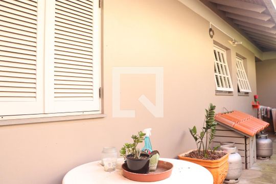 Quintal de casa à venda com 3 quartos, 350m² em Ideal, Novo Hamburgo