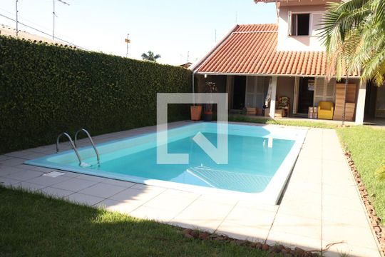 Área comum - Piscina de casa à venda com 3 quartos, 350m² em Ideal, Novo Hamburgo