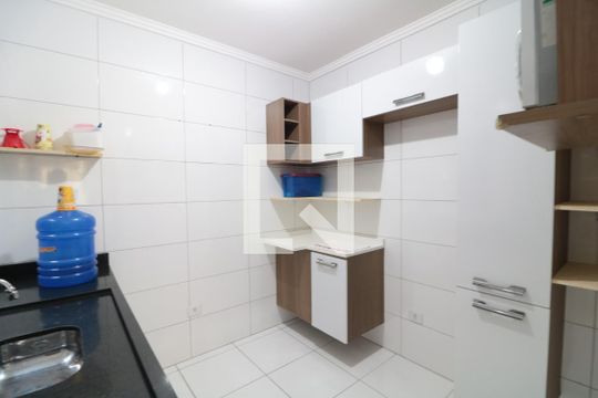 Cozinha  de casa de condomínio à venda com 2 quartos, 56m² em Vila Esperança, São Paulo