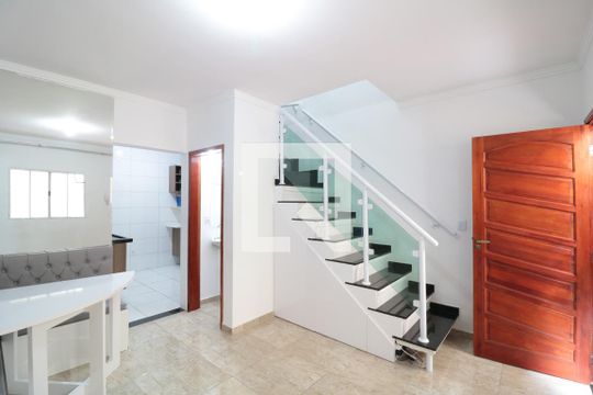 Casa de Condomínio à venda com 2 quartos, 56m² em Vila Esperança, São Paulo