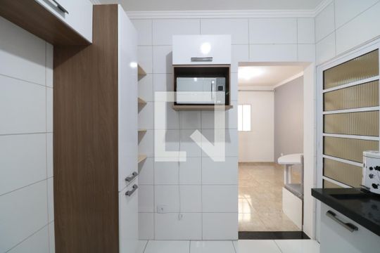 Cozinha  de casa de condomínio à venda com 2 quartos, 56m² em Vila Esperança, São Paulo
