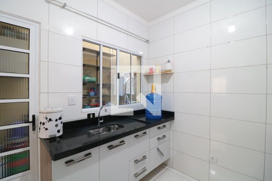 Cozinha  de casa de condomínio à venda com 2 quartos, 56m² em Vila Esperança, São Paulo