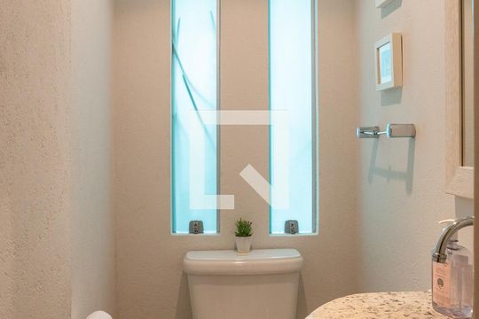 Lavabo de casa à venda com 3 quartos, 220m² em Perdizes, São Paulo
