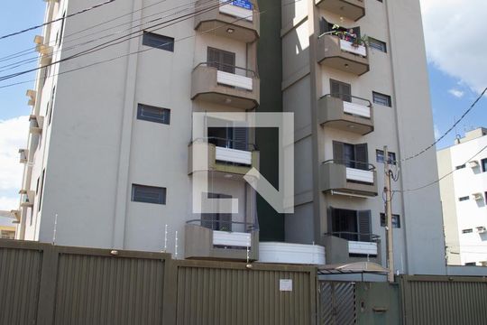Fachada de apartamento para alugar com 1 quarto, 39m² em Presidente Médici, Ribeirão Preto