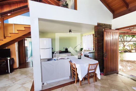 Cozinha de casa à venda com 3 quartos, 120m² em Rincão, Novo Hamburgo