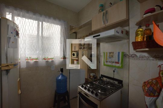 Cozinha de apartamento à venda com 2 quartos, 65m² em Penha Circular, Rio de Janeiro