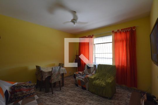 Sala de apartamento à venda com 2 quartos, 65m² em Penha Circular, Rio de Janeiro
