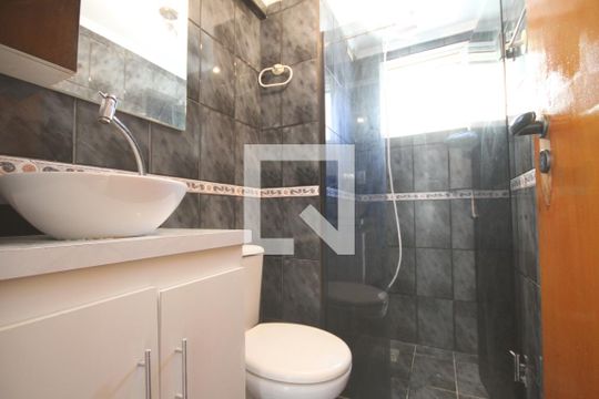 Banheiro de apartamento à venda com 2 quartos, 55m² em Cidade Nova Heliópolis, São Paulo