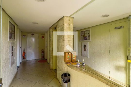 Hall de Entrada de apartamento à venda com 2 quartos, 65m² em Vila Santa Teresa (zona Sul), São Paulo
