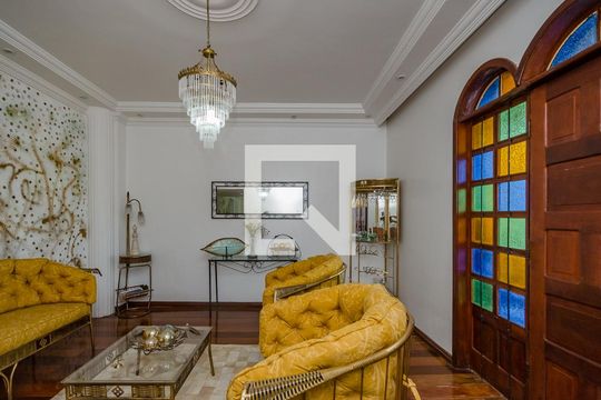 Sala de casa à venda com 4 quartos, 900m² em Havaí, Belo Horizonte