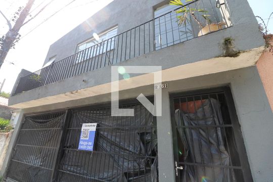 Fachada de casa de condomínio para alugar com 1 quarto, 36m² em Vila Celeste, São Paulo