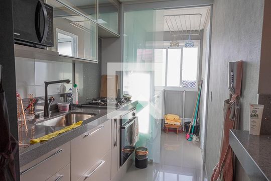 Cozinha  de apartamento à venda com 3 quartos, 68m² em Centro, Diadema