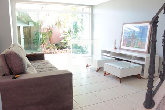 sala de casa à venda com 3 quartos, 231m² em Jacarepaguá, Rio de Janeiro