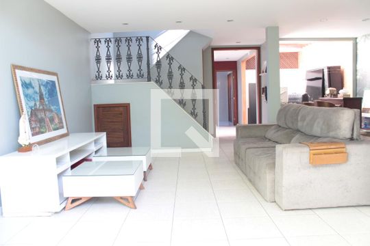 sala de casa à venda com 3 quartos, 231m² em Jacarepaguá, Rio de Janeiro
