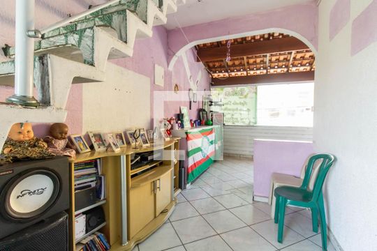 Varanda de casa à venda com 3 quartos, 210m² em Itaquera, São Paulo