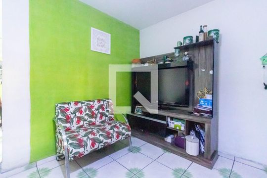 Sala de casa à venda com 3 quartos, 210m² em Itaquera, São Paulo