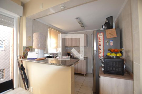 Cozinha de apartamento à venda com 2 quartos, 80m² em Centro Histórico, Porto Alegre