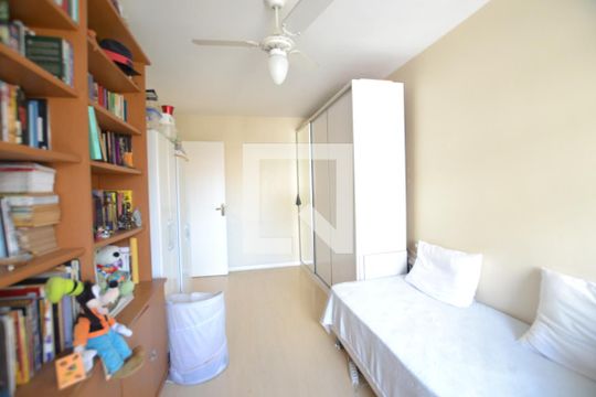 Quarto 2 de apartamento à venda com 2 quartos, 80m² em Centro Histórico, Porto Alegre