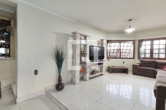 Sala de Estar de casa para alugar com 3 quartos, 284m² em Canudos, Novo Hamburgo