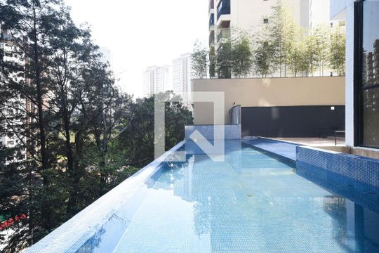 Piscina de apartamento para alugar com 1 quarto, 63m² em Vila Andrade, São Paulo