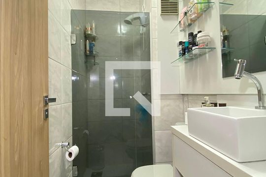 Banheiro 1 de apartamento à venda com 3 quartos, 110m² em Morro do Espelho, São Leopoldo