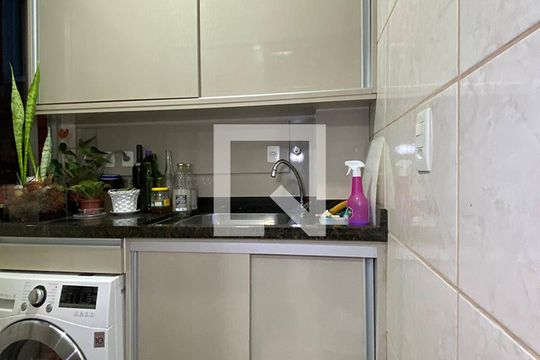 Lavanderia de apartamento à venda com 3 quartos, 110m² em Morro do Espelho, São Leopoldo